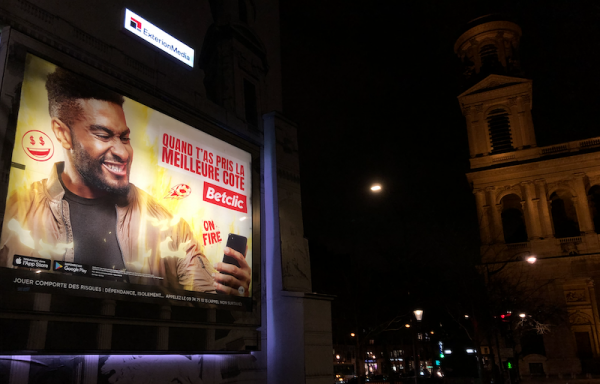 Saint-Sulpice sous le feu d’une « katioucha » publicitaire